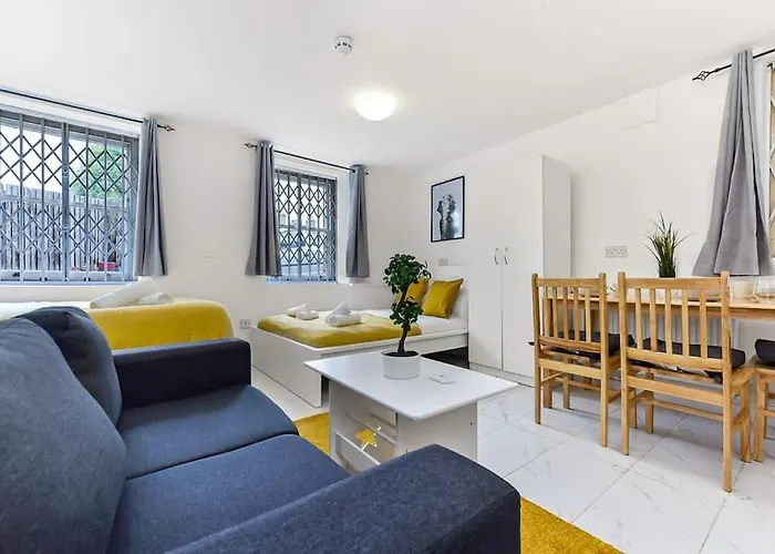 Deluxe Studio Near Camden Town