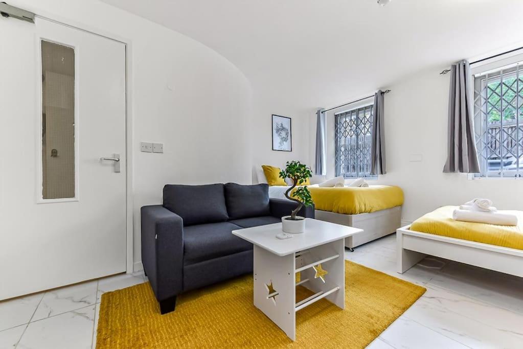 Deluxe Near Camden Town Apartment *